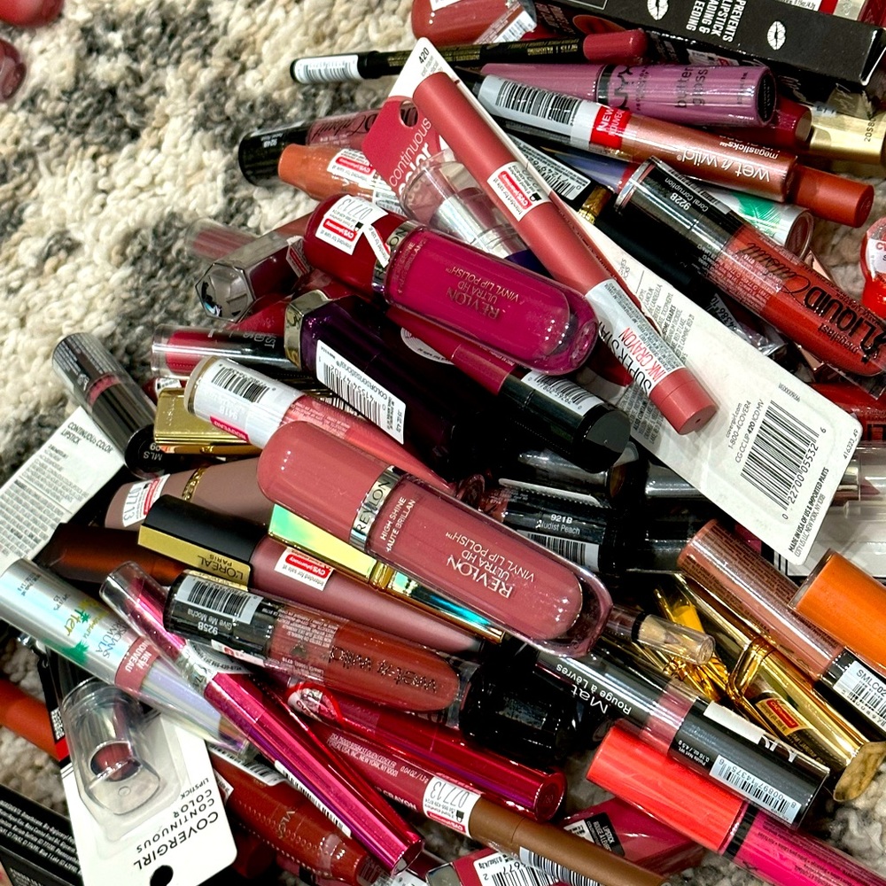 5 mystery lip makeup items 👀👀👀💕